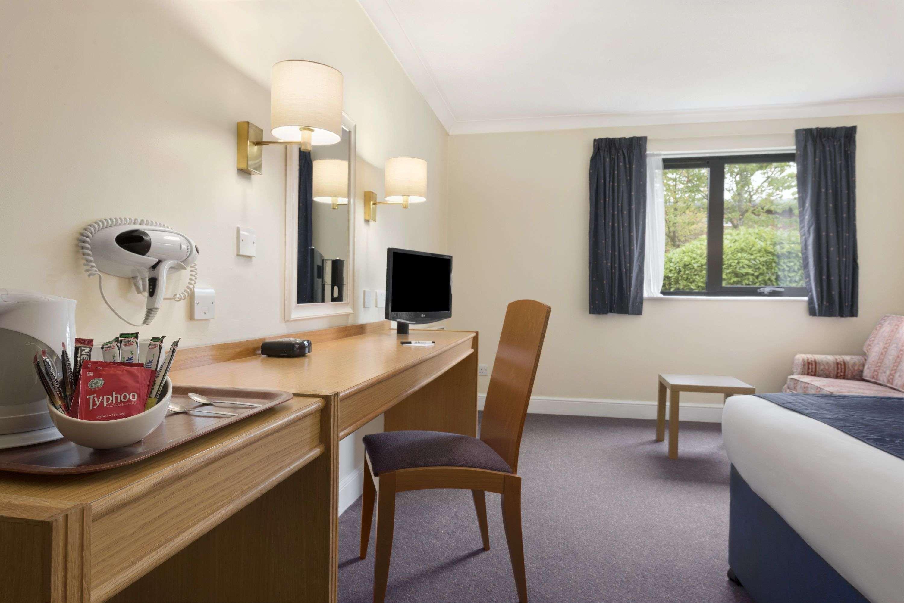 Days Inn Stafford Dış mekan fotoğraf