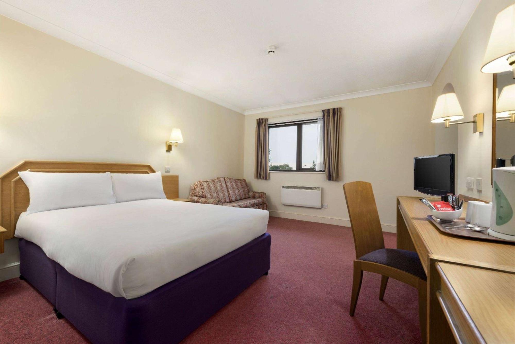 Days Inn Stafford Dış mekan fotoğraf