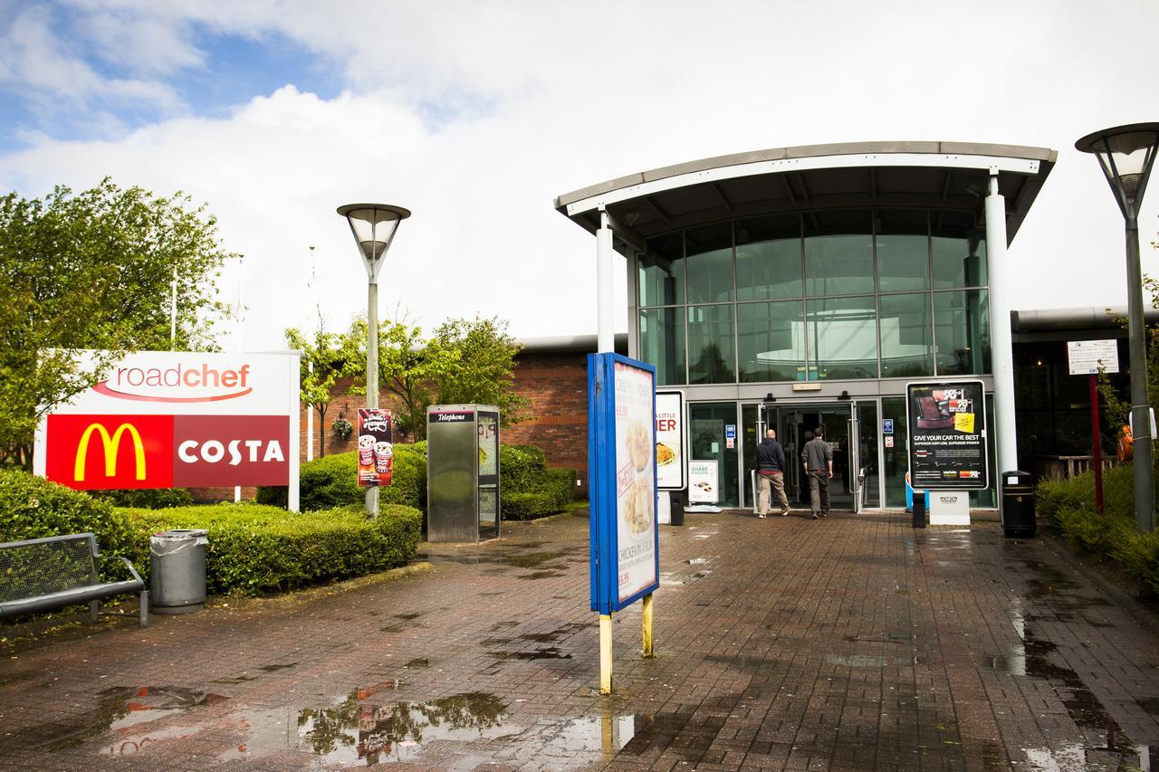 Days Inn Stafford Dış mekan fotoğraf